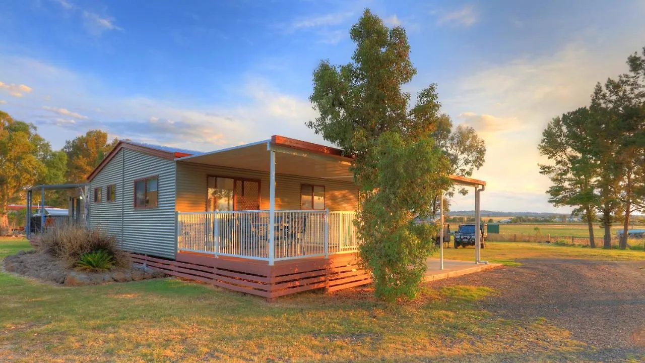 Killarney View Cabins And Caravan Park