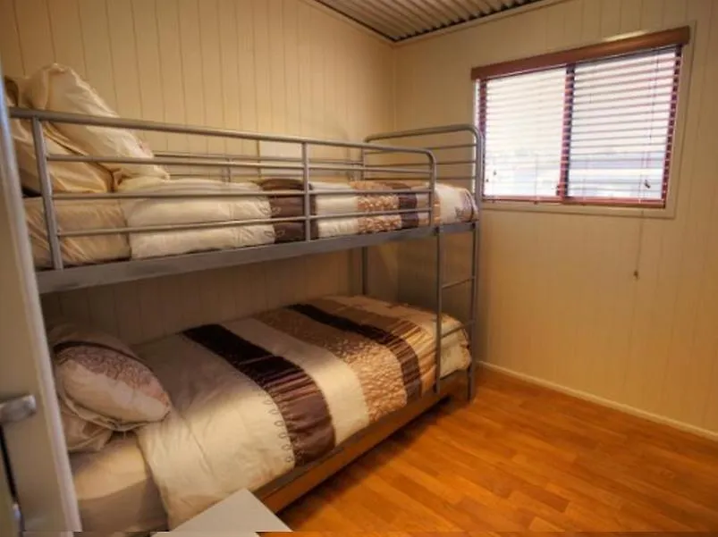 Killarney View Cabins And Caravan Park