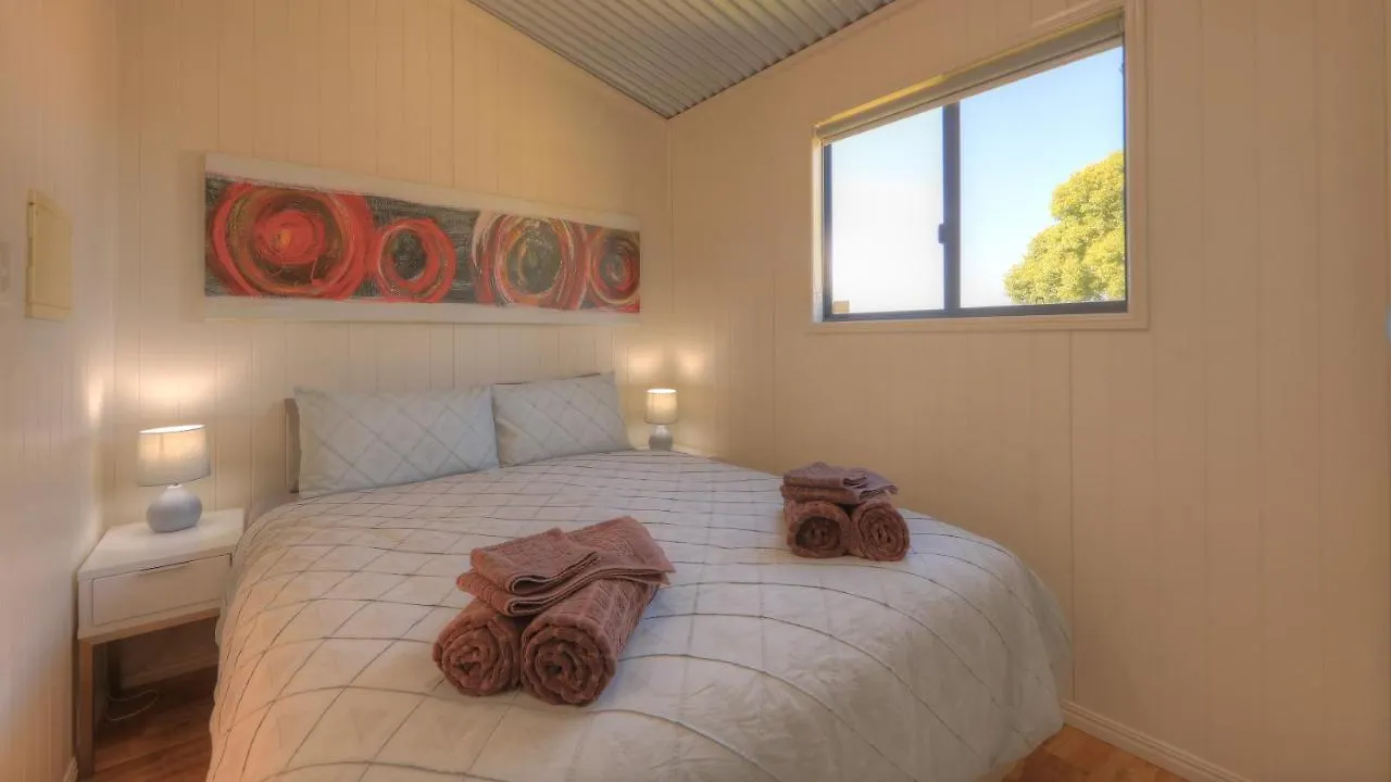Killarney View Cabins And Caravan Park
