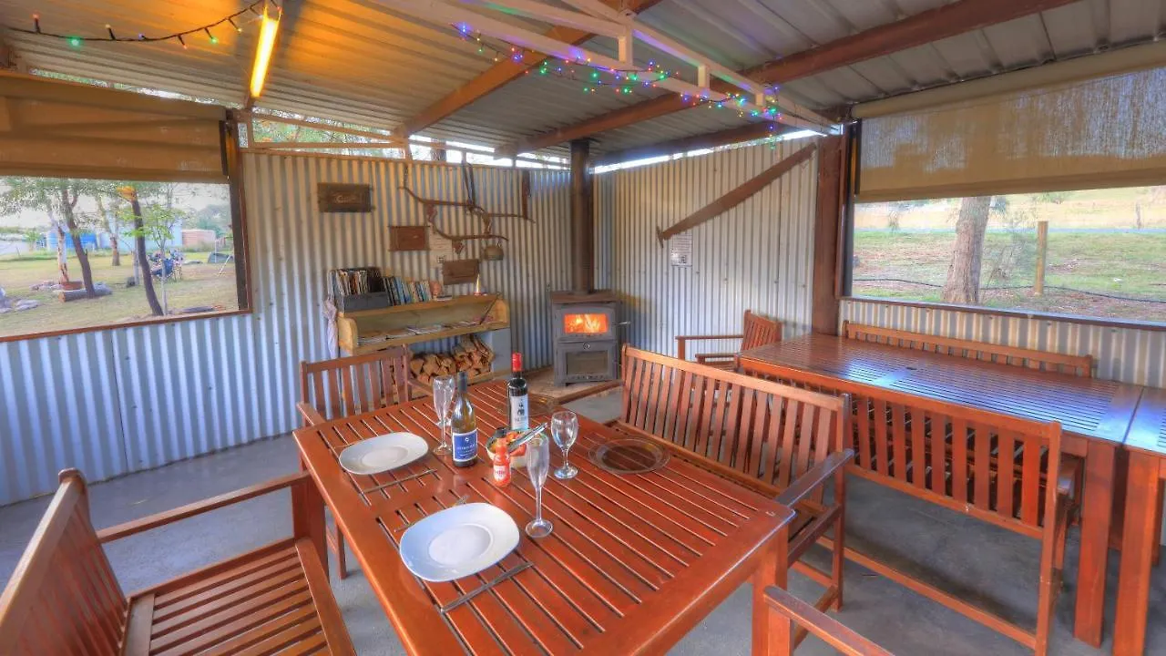 Killarney View Cabins And Caravan Park